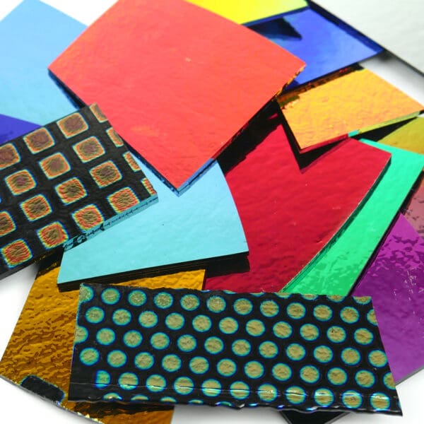 Scrap Dichroic COE90 schwarz Bullseye 1,5 mm 0,45 kg